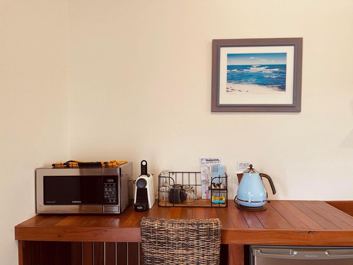 Grape Juice Retreat Rustic Romantic Gateway 5Mins To Beaches & Town Margaret River Extérieur photo