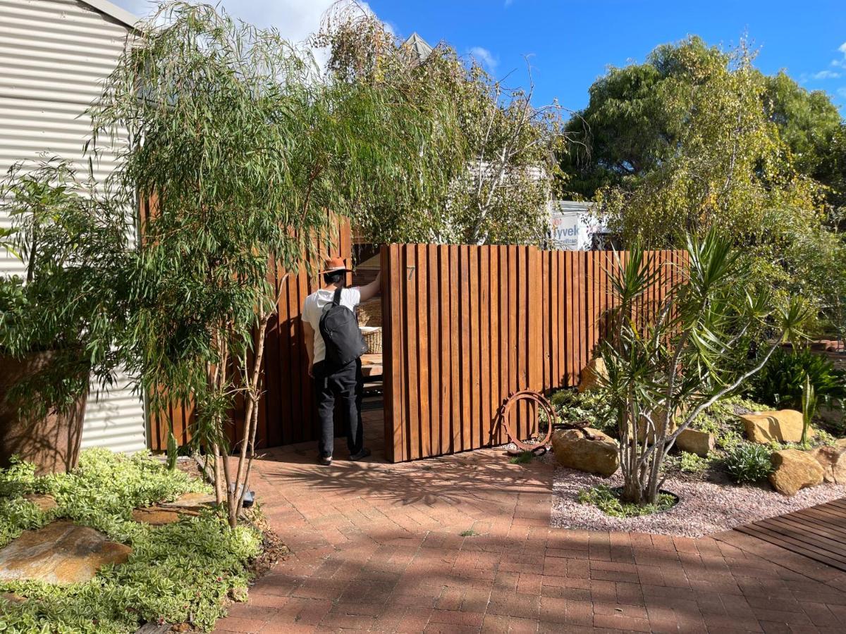 Grape Juice Retreat Rustic Romantic Gateway 5Mins To Beaches & Town Margaret River Extérieur photo