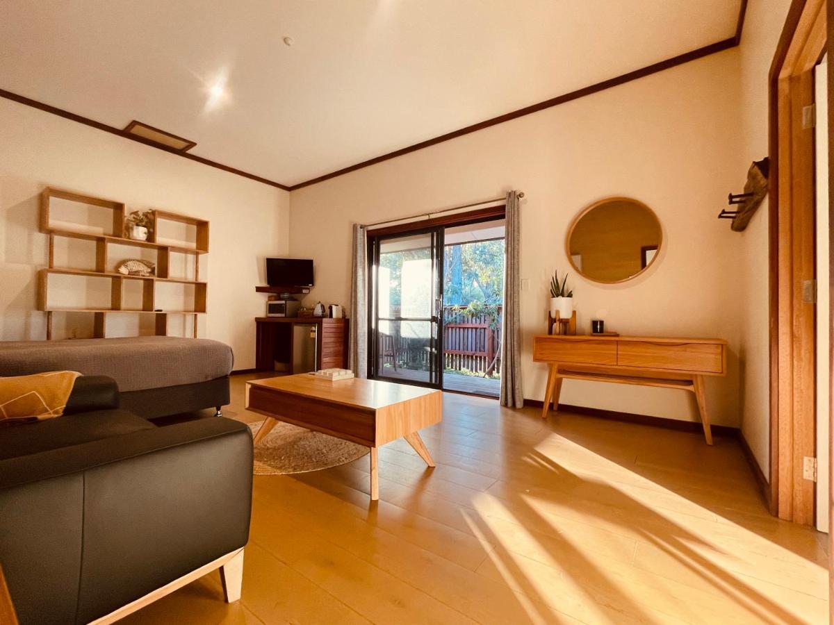 Grape Juice Retreat Rustic Romantic Gateway 5Mins To Beaches & Town Margaret River Extérieur photo